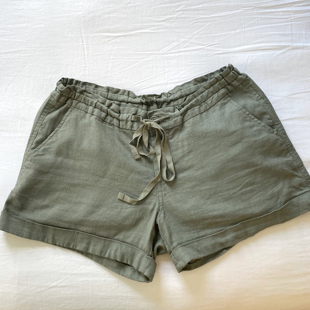 Old Navy Women's Linen Tie Shorts - Size 2 - Green